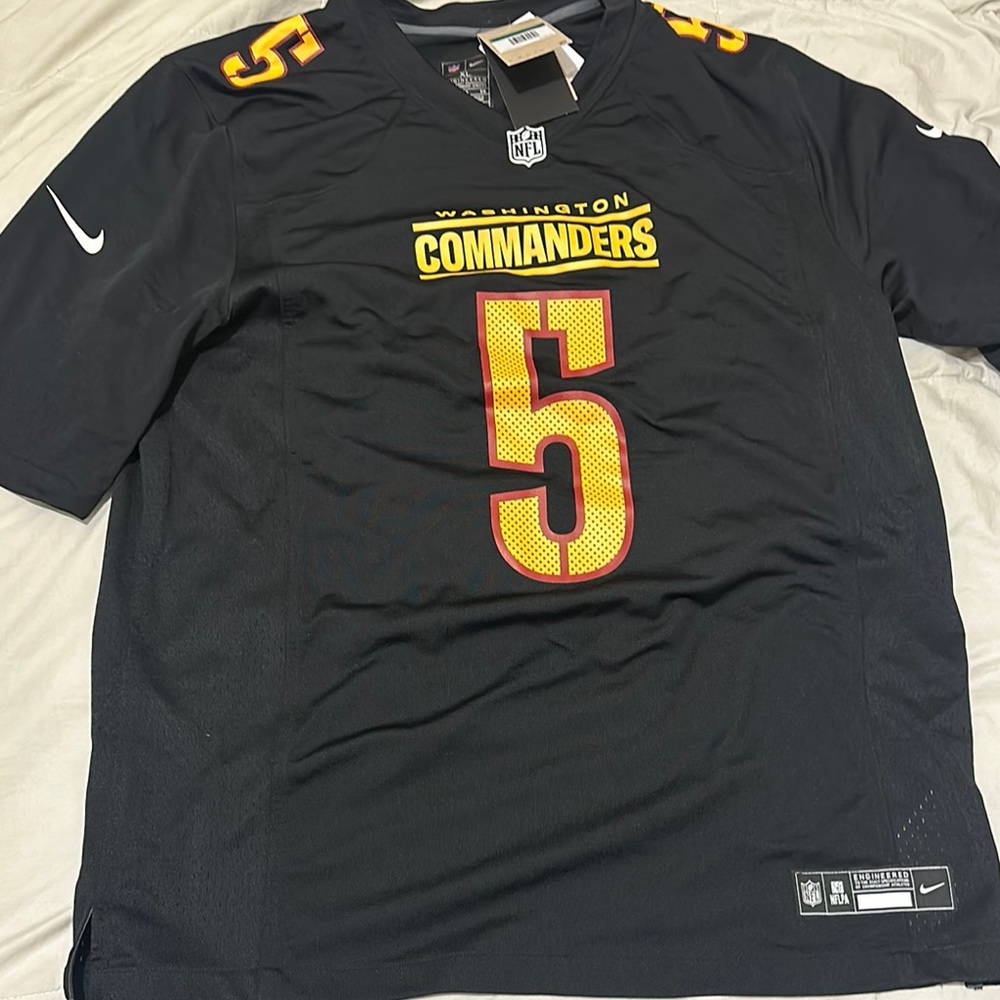 Men’s Nike Jayden Daniels Washington Commanders home jersey.